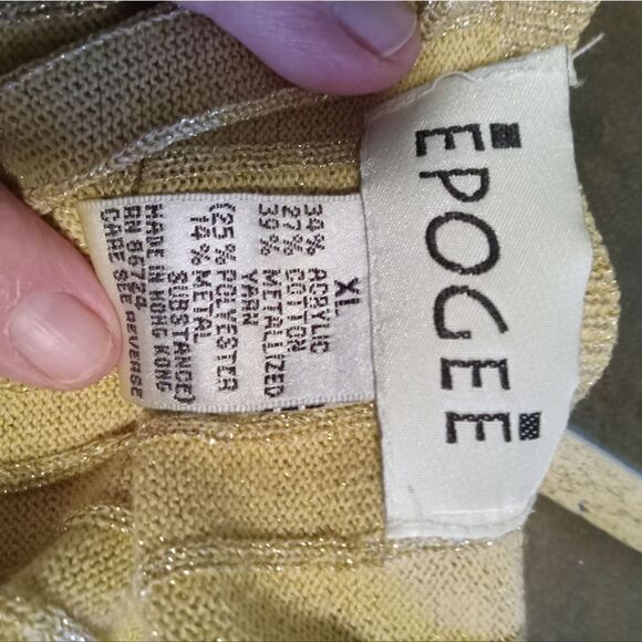 Corporate Sparkle. Short sleeve blouse - Picture 3 of 4